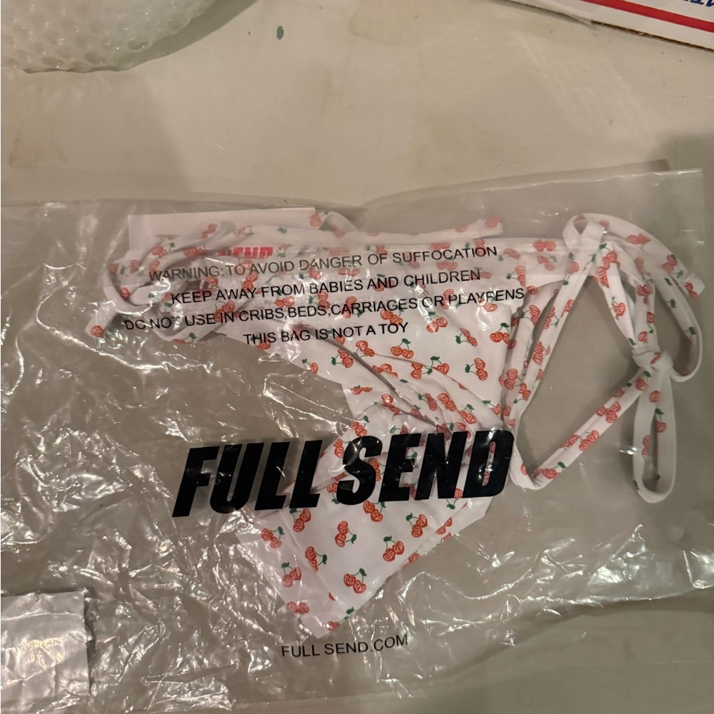 Full Send Floral Bikini Set unknown size - Picture 2 of 3